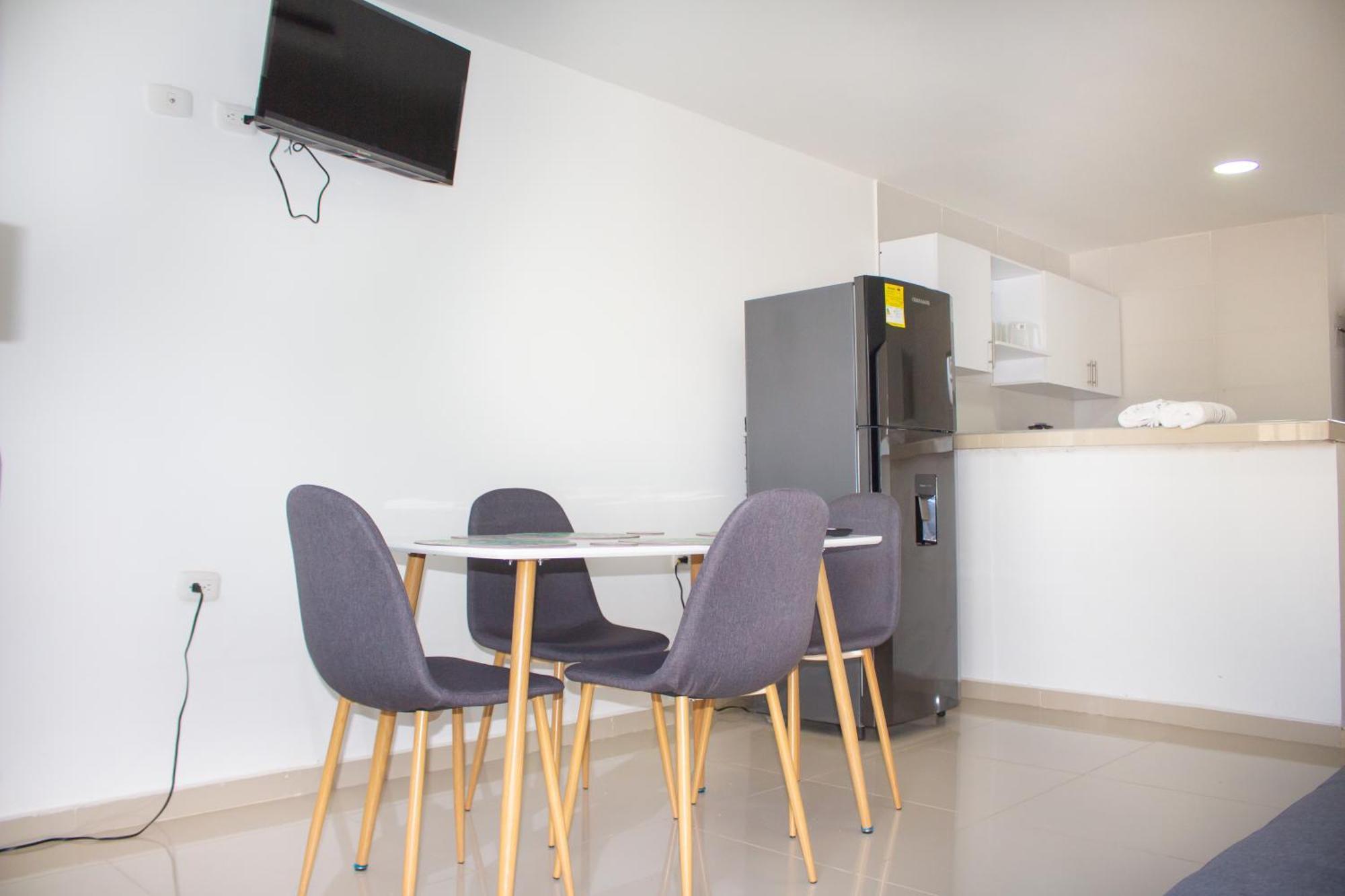 Apartment Iii *