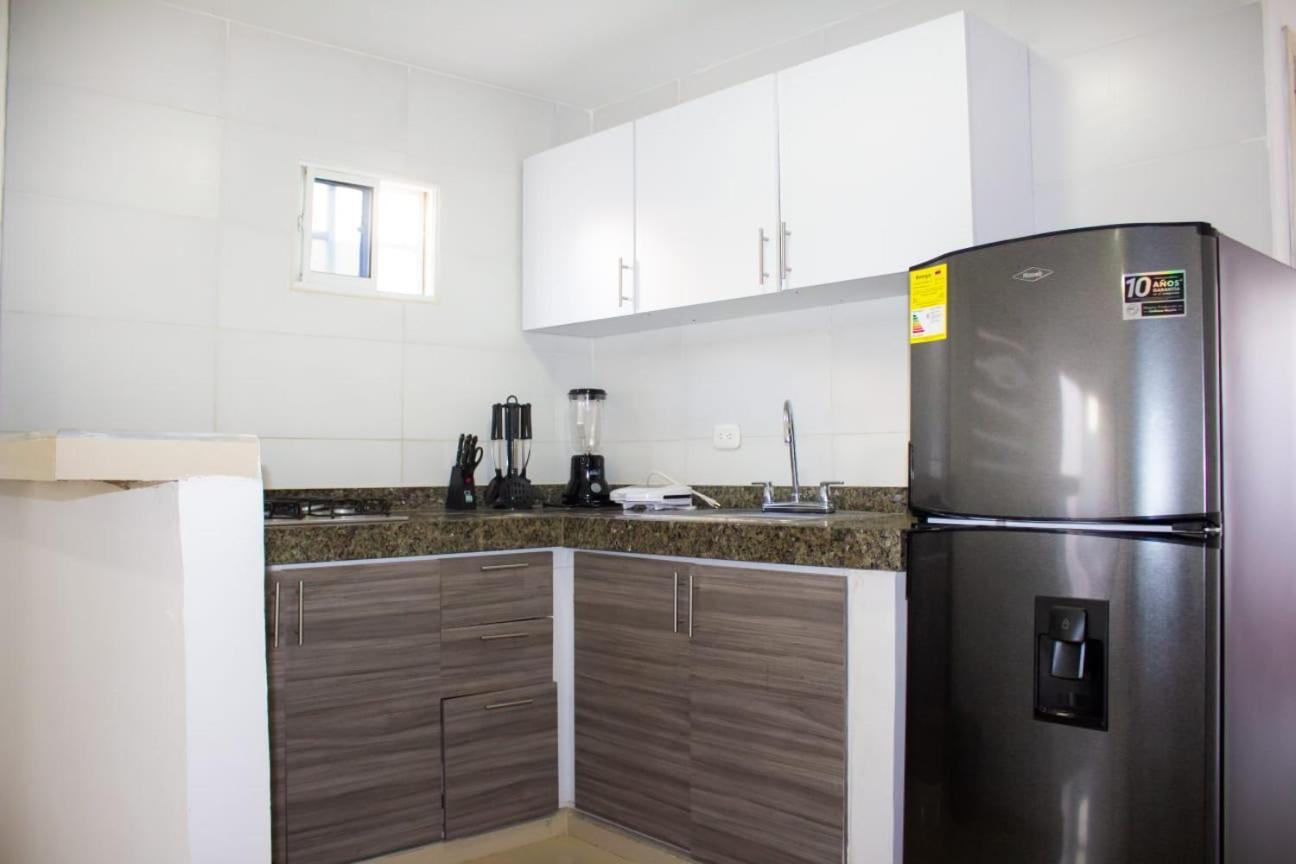 Iii Apartment *